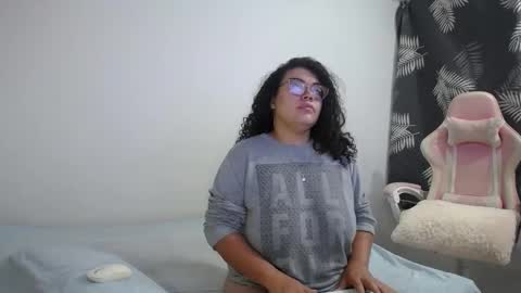 Bianca Tuesday to Sunday from 2am to 6am UTC-5 online show from October 2025 09:21:02 AM