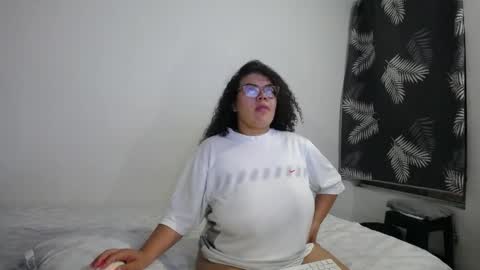 Snapshot of bianca_boobs chatting on April 2026 09:08:01 AM Bianca Tuesday to Sunday from 2am to 6am UTC-5 online show from April 2026 09:08:01 AM