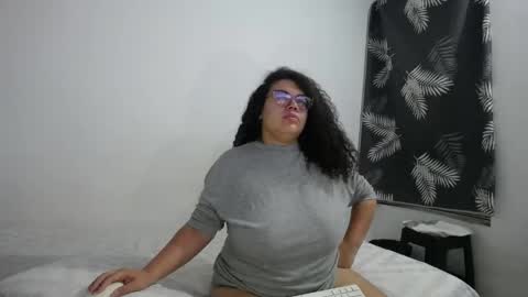 Snapshot of bianca_boobs chatting on May 2026 09:14:01 AM Bianca Tuesday to Sunday from 2am to 6am UTC-5 online show from May 2026 09:14:01 AM