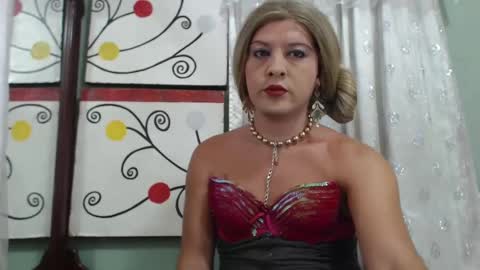 Bianca Vega online show from October 2025 05:10:02 PM