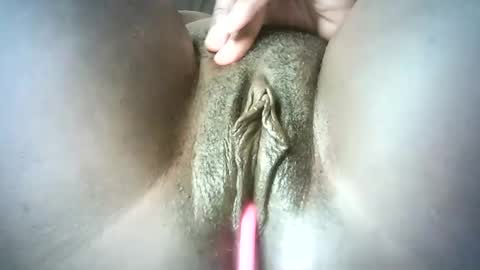 pretty online show from February 2025 09:33:01 AM