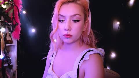 Snapshot of bibi_iva chatting on April 2026 04:12:02 AM bibi_iva online show from April 2026 04:12:02 AM