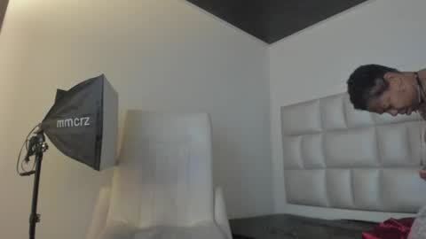 bibiana_js_ online show from September 2025 12:06:01 PM