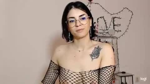 innasugarwild online show from June 2026 04:17:01 PM
