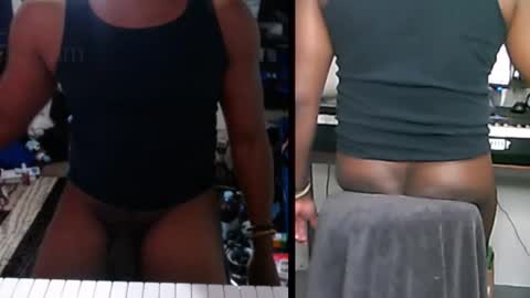 Snapshot of bicepsandfrot chatting on October 2025 11:38:01 PM BicepsandFrot online show from October 2025 11:38:01 PM