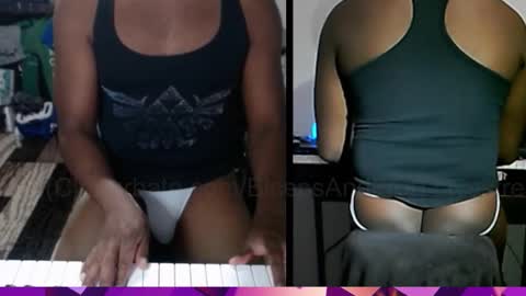 Snapshot of bicepsandfrot chatting on November 2025 07:00:01 AM BicepsandFrot online show from November 2025 07:00:01 AM