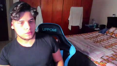 Snapshot of big_cockjughead chatting on October 2025 09:37:01 PM Logan Sprouse online show from October 2025 09:37:01 PM