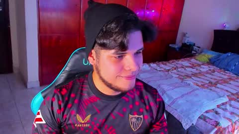 Snapshot of big_cockjughead chatting on October 2025 07:13:02 PM Logan Sprouse online show from October 2025 07:13:02 PM