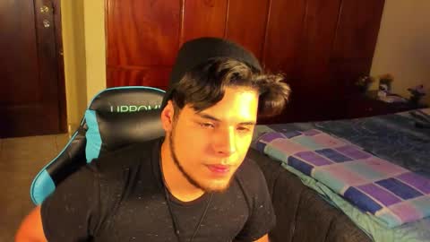 Snapshot of big_cockjughead chatting on November 2025 07:38:01 PM Logan Sprouse online show from November 2025 07:38:01 PM