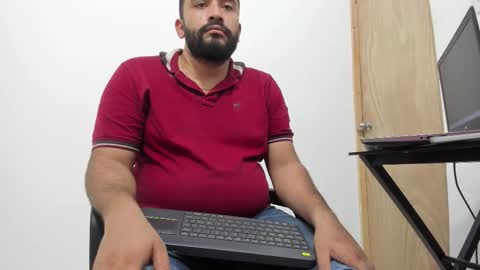 Tommy online show from November 2025 02:45:02 AM