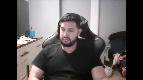 latinBoyHuge online show from December 2024 11:44:02 AM