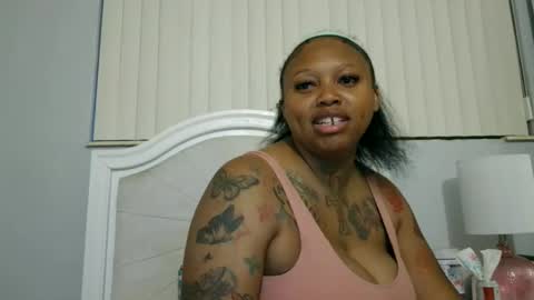 Snapshot of big_lavish chatting on June 2026 10:24:02 AM Big Lavish online show from June 2026 10:24:02 AM