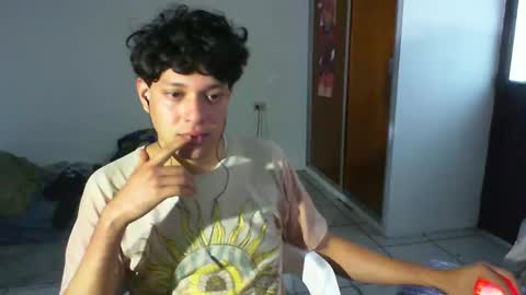 Snapshot of big_ryan18 chatting on December 2025 11:45:01 PM Ryan online show from December 2025 11:45:01 PM