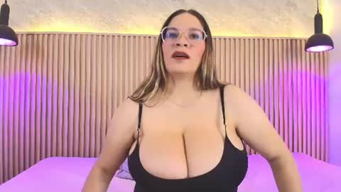 Tell me Sophia  online show from June 2026 09:30:01 PM