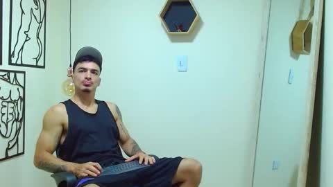 Big valentinHunk online show from December 2025 04:58:02 PM