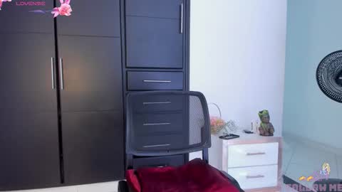 bigass_andtoes_anita online show from February 2026 07:50:02 PM