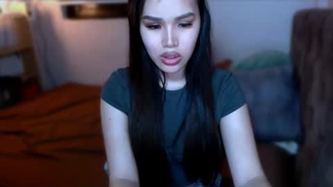 Mia online show from January 2026 01:27:01 PM