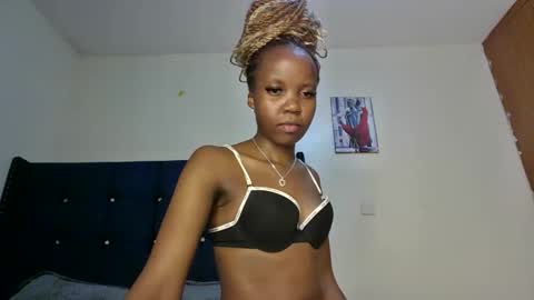 bigbaby004 online show from April 2026 08:37:01 PM