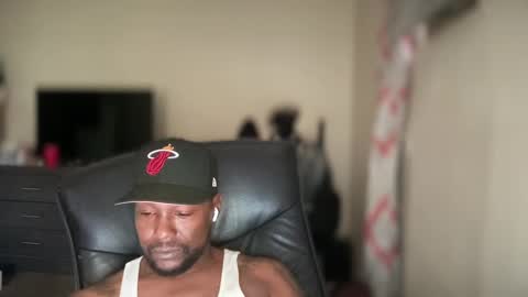 bigbackwoodcali online show from October 2025 10:29:01 PM