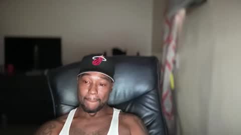 Snapshot of bigbackwoodcali chatting on November 2025 07:30:01 PM bigbackwoodcali online show from November 2025 07:30:01 PM