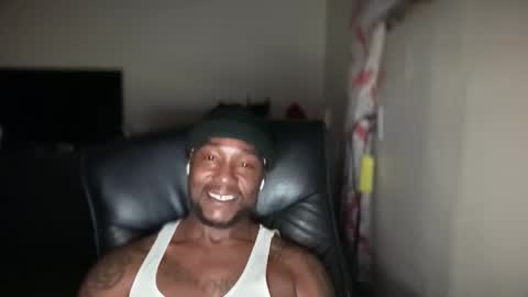 Snapshot of bigbackwoodcali chatting on November 2025 08:39:02 AM bigbackwoodcali online show from November 2025 08:39:02 AM