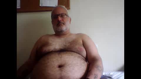 Snapshot of bigbearhector chatting on March 2026 12:22:01 PM BigBearXXX online show from March 2026 12:22:01 PM