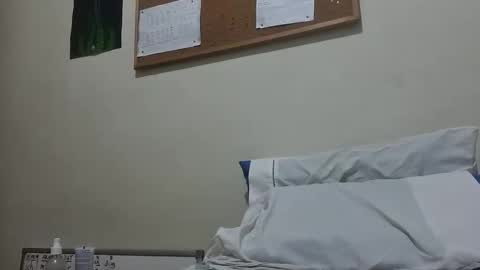 Snapshot of bigbearhector chatting on March 2026 01:55:01 AM BigBearXXX online show from March 2026 01:55:01 AM