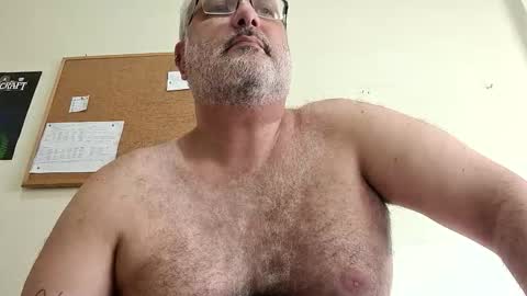 Snapshot of bigbearhector chatting on March 2026 04:34:01 PM BigBearXXX online show from March 2026 04:34:01 PM