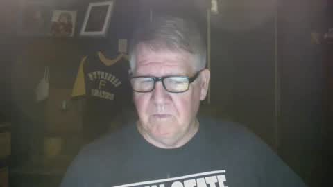 Snapshot of bigbeerdrinker1 chatting on February 2025 09:24:02 AM bigbeerdrinker online show from February 2025 09:24:02 AM