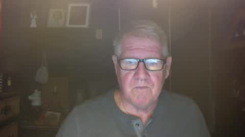 Snapshot of bigbeerdrinker1 chatting on October 2025 05:19:02 AM bigbeerdrinker online show from October 2025 05:19:02 AM