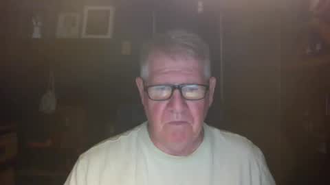 Snapshot of bigbeerdrinker1 chatting on November 2025 04:14:02 AM bigbeerdrinker online show from November 2025 04:14:02 AM