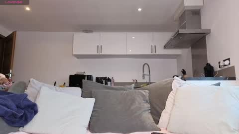 Snapshot of bigboobiebabex chatting on April 2026 06:05:01 PM Kandice Kloss insta kandiceklossofficial online show from April 2026 06:05:01 PM