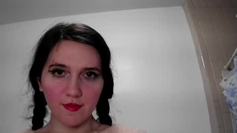 Isabella online show from December 2024 05:10:01 AM