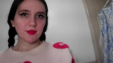 Isabella online show from January 2025 03:05:01 AM