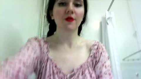 Isabella online show from February 2025 05:22:01 AM