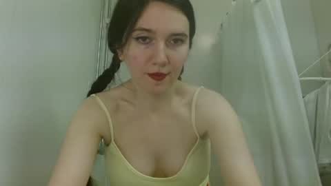 Isabella online show from April 2026 03:59:02 AM