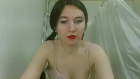 Isabella online show from April 2026 03:28:02 AM
