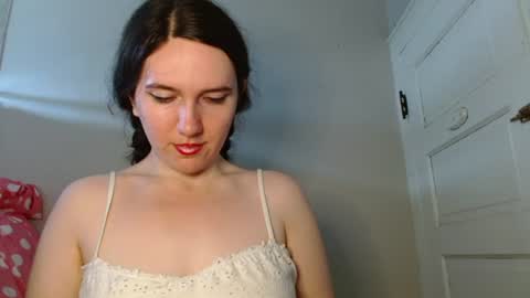 Isabella online show from June 2026 02:56:02 PM