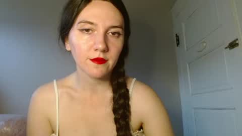 Isabella online show from July 2026 04:22:01 PM