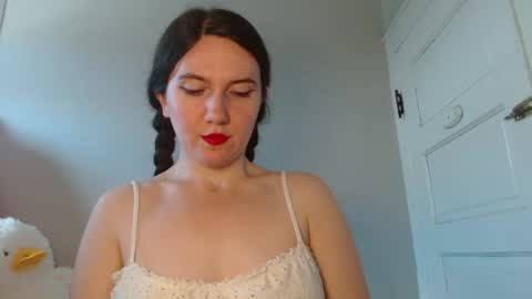 Isabella online show from July 2026 05:16:01 PM