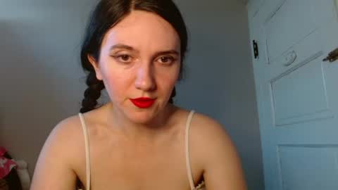 Isabella online show from July 2026 07:43:01 PM