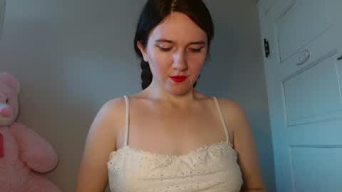 Isabella online show from August 2026 07:35:01 PM