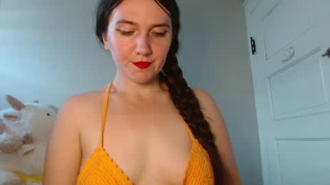 Isabella online show from August 2026 07:05:01 PM
