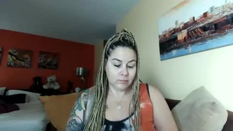 Snapshot of bigbreastsabrina chatting on December 2024 03:48:01 PM BIG BREAST SABRINA online show from December 2024 03:48:01 PM