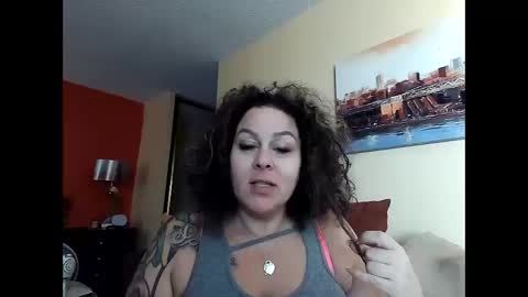 Snapshot of bigbreastsabrina chatting on February 2025 04:15:02 PM BIG BREAST SABRINA online show from February 2025 04:15:02 PM