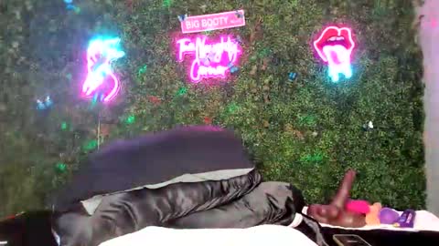 Snapshot of bigbuttsarena chatting on March 2026 09:15:01 AM bigbuttsarena online show from March 2026 09:15:01 AM