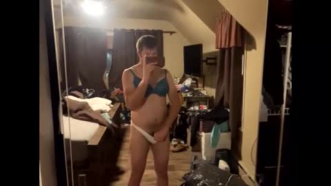 Snapshot of bigcam3cummins chatting on December 2024 03:37:02 AM bigcam3cummins online show from December 2024 03:37:02 AM