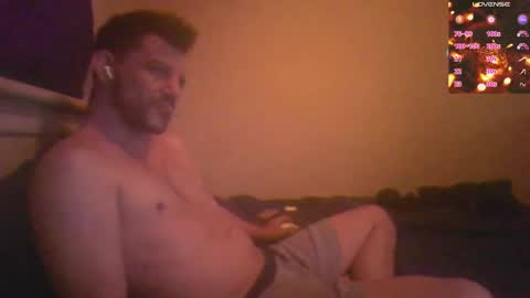Jon - Im Straight online show from December 2024 06:57:02 PM