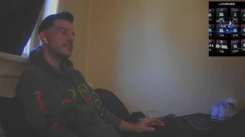 Jon - Im Straight online show from October 2025 03:46:02 PM