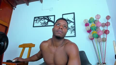 Snapshot of bigcock_latin01 chatting on January 2025 10:34:02 AM sexy muscle online show from January 2025 10:34:02 AM